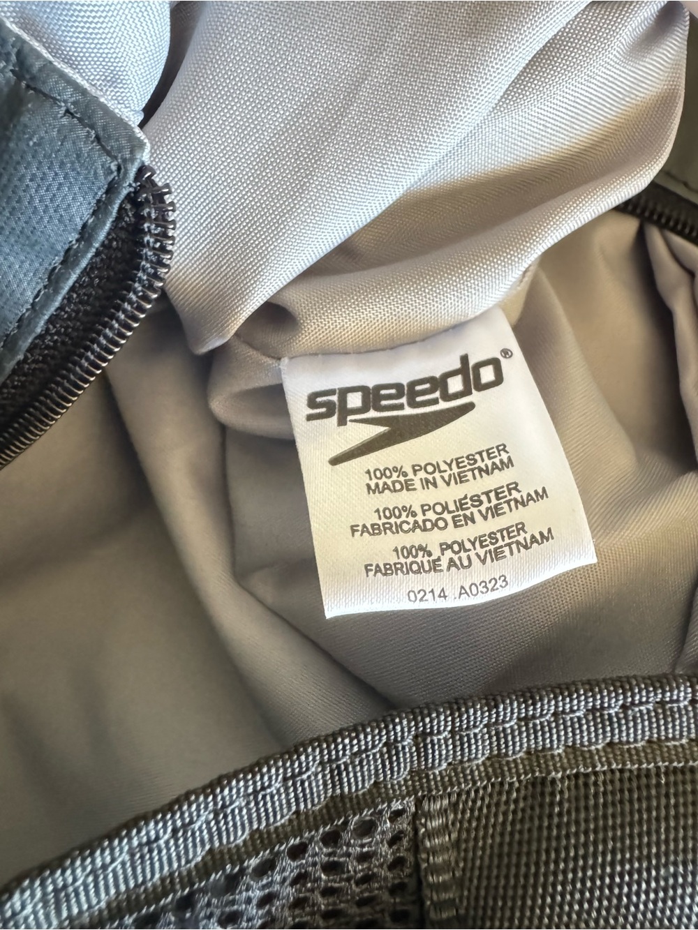 Speedo Large Swim Gear Tote Bag | Wet Pocket | Dual Bottle Holders - Picture 7 of 11